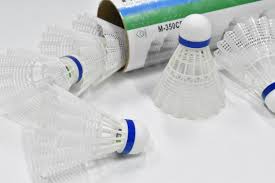 BADMINTON SHUTTLE PLASTIC